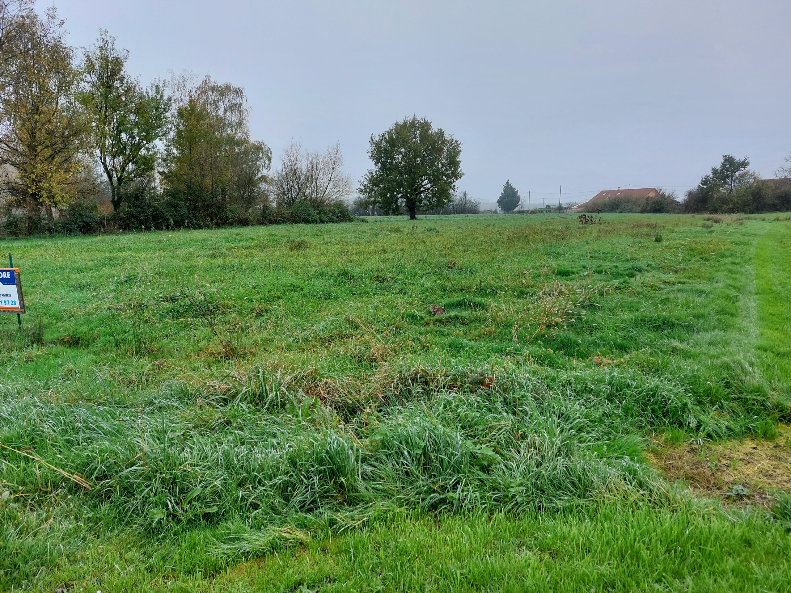 Terrain à Charette-Varennes