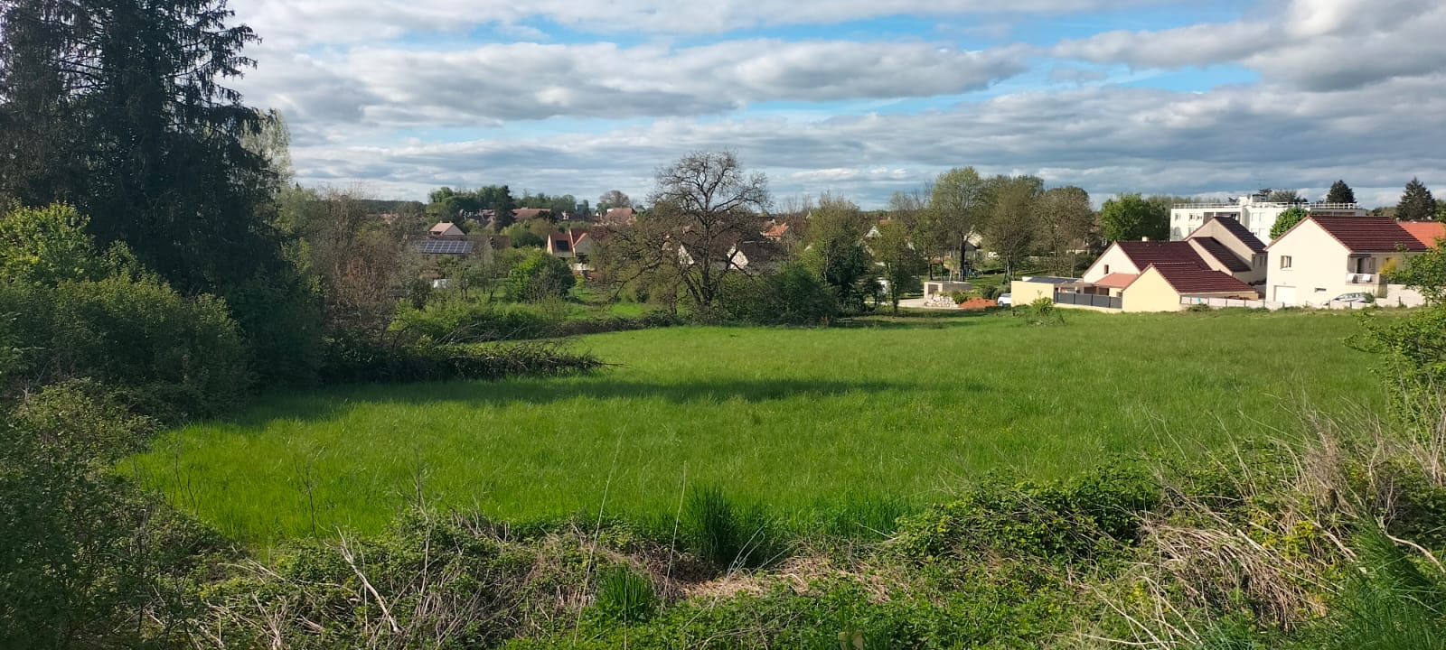 Terrain à Mirebeau-sur-Bèze